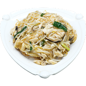 Crispy pan-fried noodles with chicken